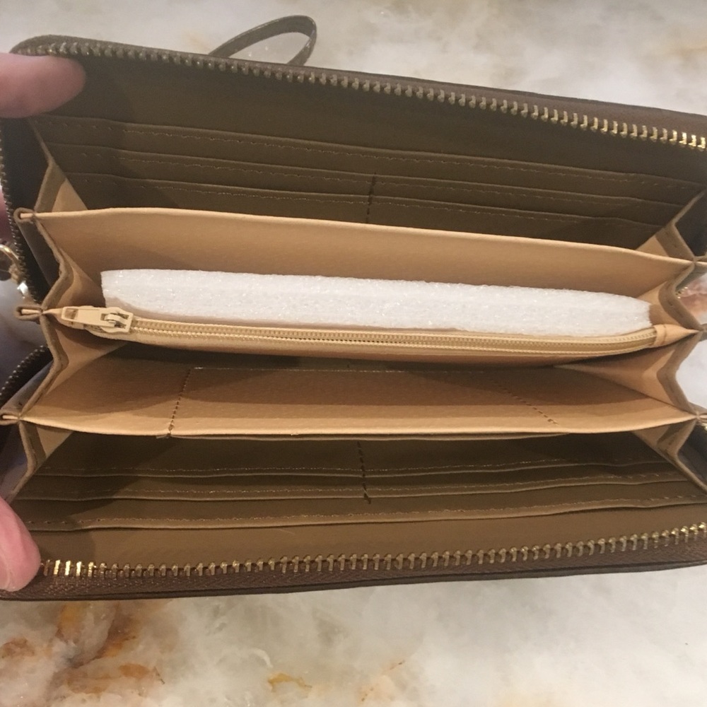 Ladies Wallet - Picture 2 of 2